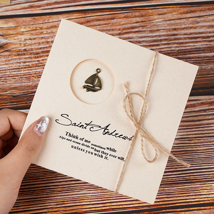 Des cartes de vœux innovantes pour les occasions modernes anniversaire / anniversaire / merci / guérissez-vous / diplôme